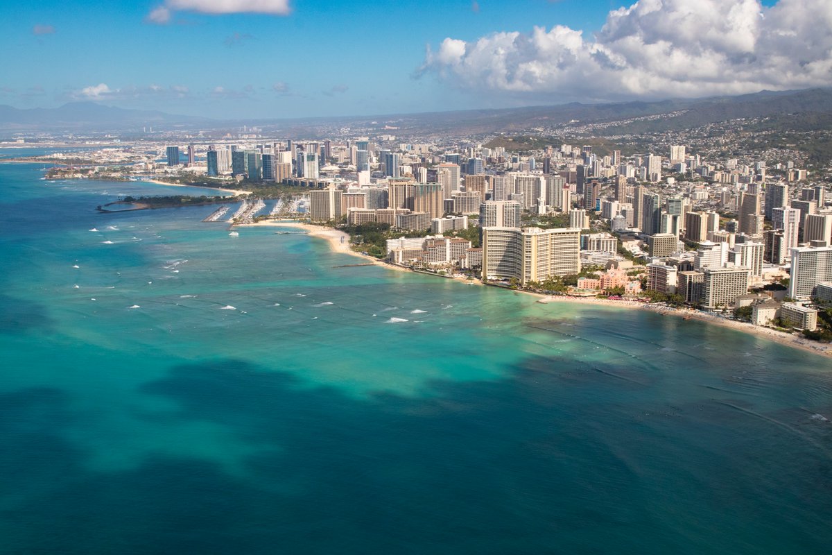 Happy Aloha Friday! Is Waikiki Beach in your future?

#alohafriday #helicoptertours #oahutours