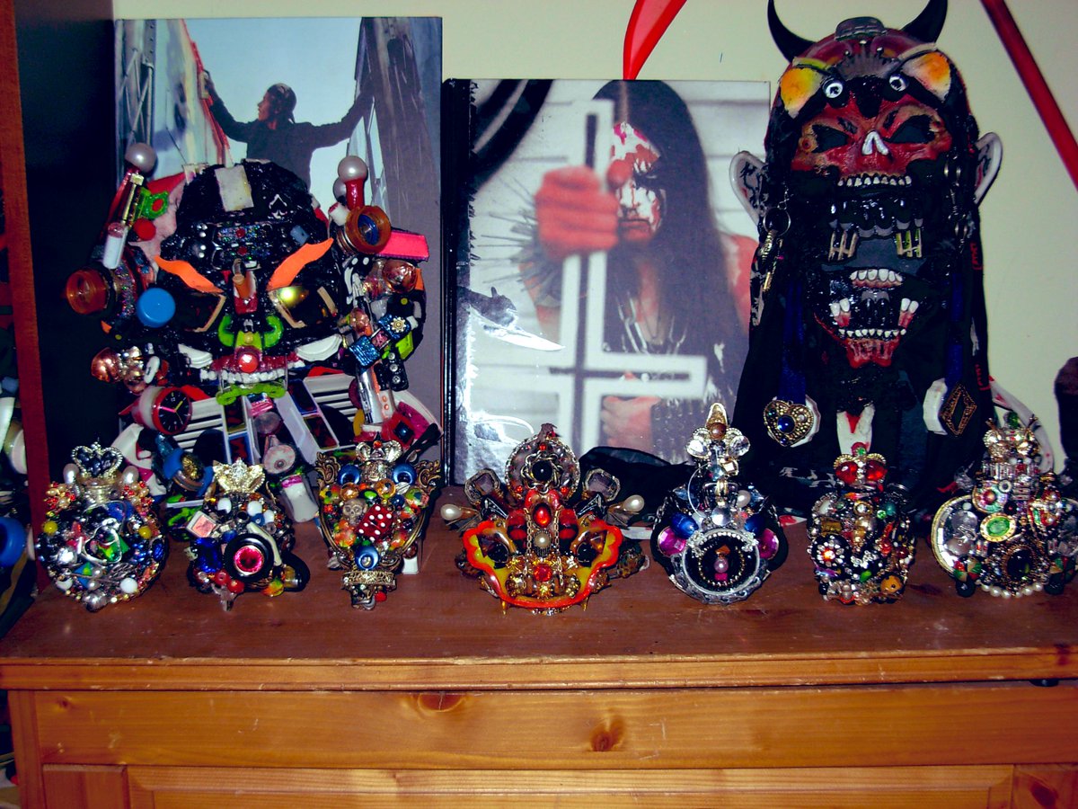 TheRammellzee's tweet photo. The Crowns of #Rammellzee https://t.co/QCBSPXZ4RQ