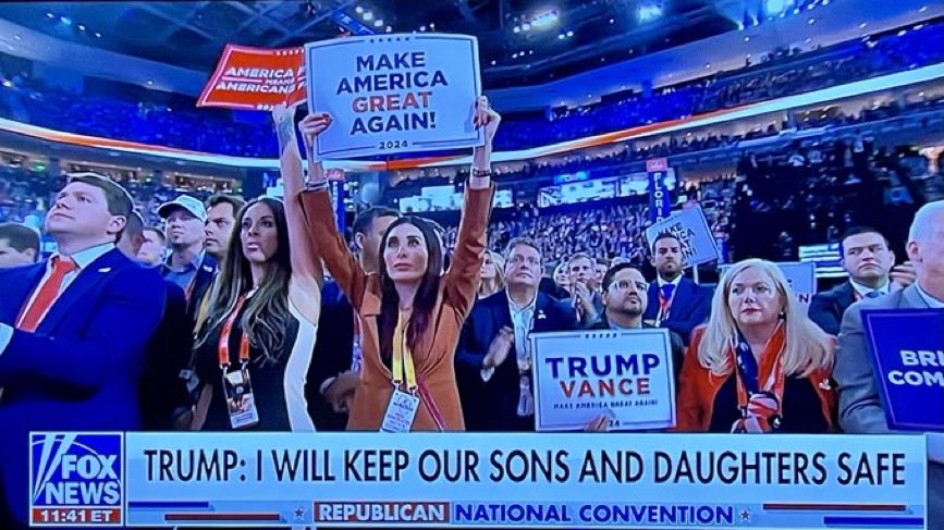 Laura Loomer tweet media