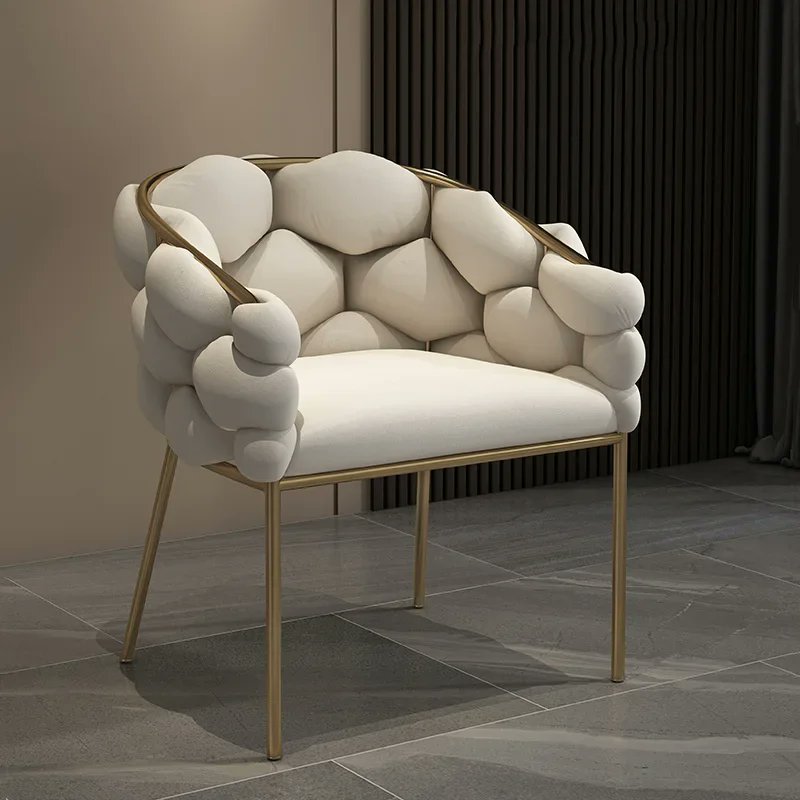 Eab_prime's tweet photo. Chaise de courtoisie grise élégante pour adultes, parfaite pour un usage polyvalent. Ce tabouret de maquillage de style nordique ajoute une touche de raffinement à votre salon, couloir ou jardin....en savoir plus.
#chaise
Voir : https://t.co/fn5NMS95rt https://t.co/hnwRDHA7jt