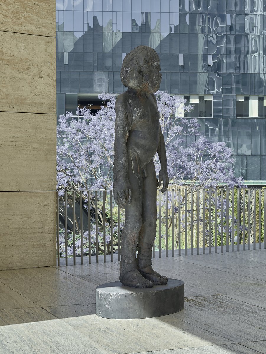 FundacionJumex's tweet photo. Extendimos hasta este domingo 21.JUL. el concurso de #bestcaption para que puedas ganarte un regalo firmado por #DamienHirst. Ven a visitar la exposición 'Vivir para siempre (por un momento)', toma una foto y compártela en tu IG.
+detalles: https://t.co/0033uxAoY2 https://t.co/qu4fSQ3REs