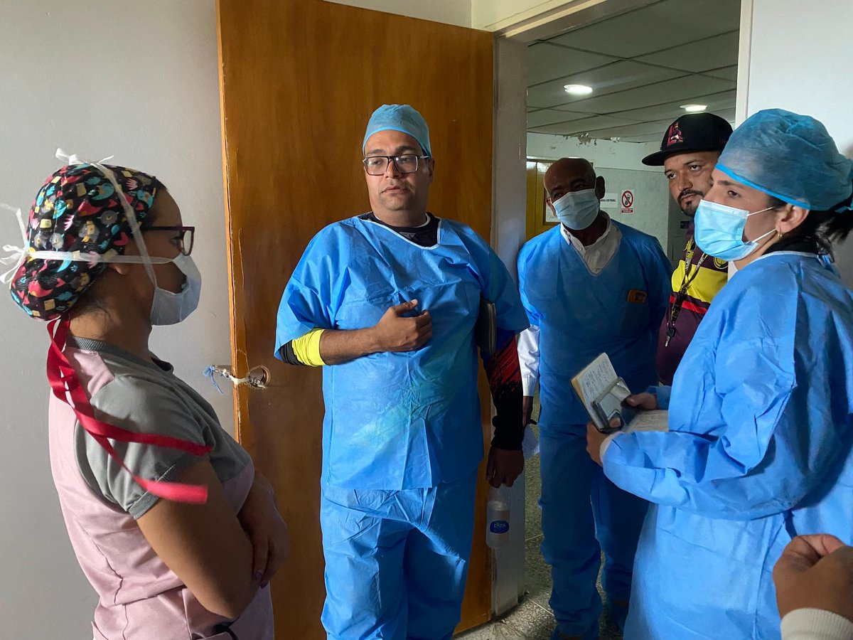 MBS1991AC's tweet photo. #EnFotos | Realicé supervisión al Hospital Pastor Oropeza de Carora para comenzar con trabajos de rehabilitación en algunas áreas, instrucción dada por nuestro Presidente @NicolasMaduro.
¡LA SALUD ES LO PRIMERO!

@MagaGutierrezV @AdolfoP_Oficial https://t.co/us00JBWuWE