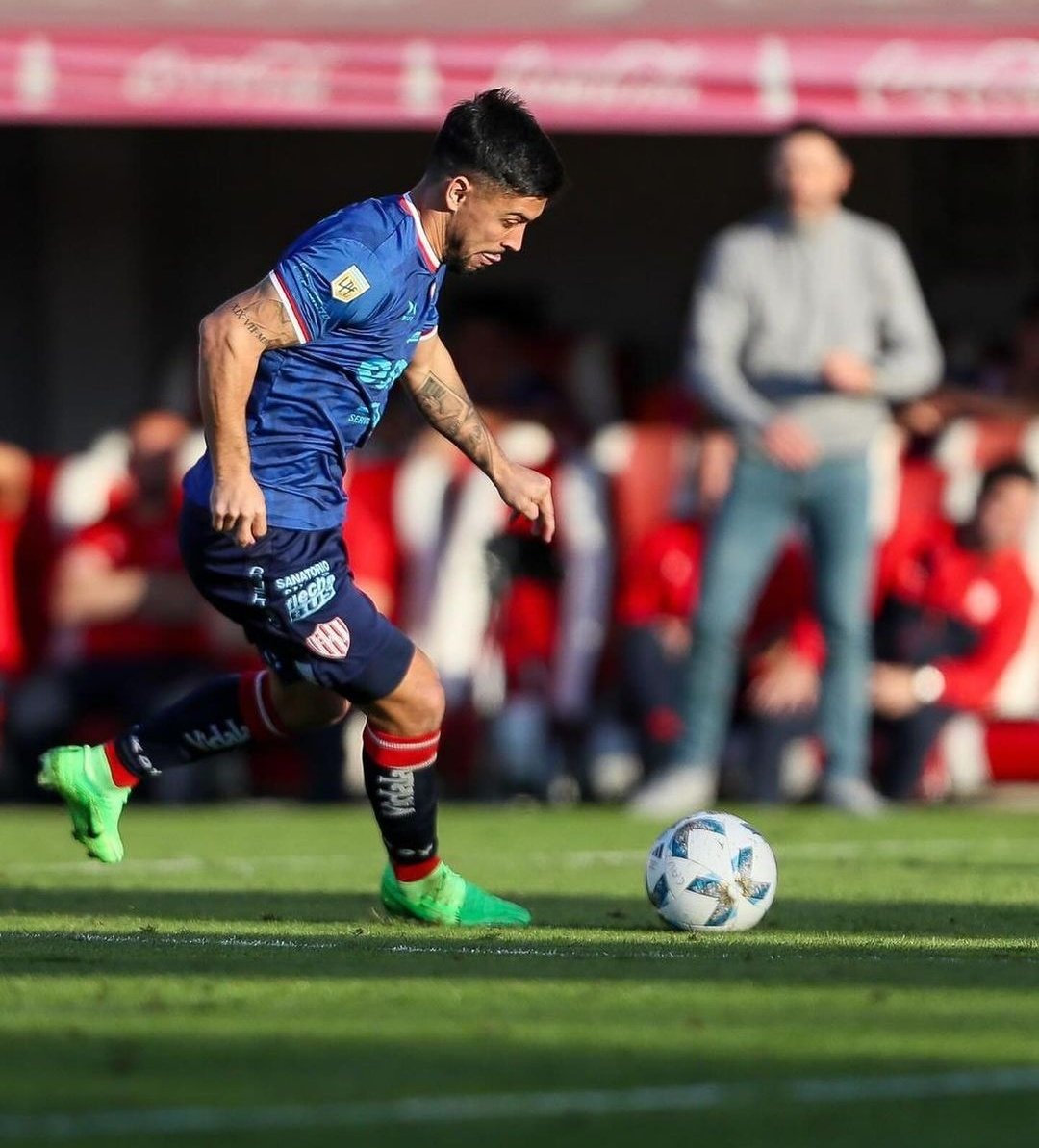 lacentrald_sf's tweet photo. 🔴⚪#Union | El club dió a conocer los montos de la venta de Mauro #LunaDiale al FC Akhmat
▶️ USD 1.600.000 por el 60% del pase en un solo pago.
▶️ Cláusula de obligación de compra de 20% en USD 400.000 en el caso de extender o renovar el contrato del jugador
@clubaunion https://t.co/SNVF8BldiG