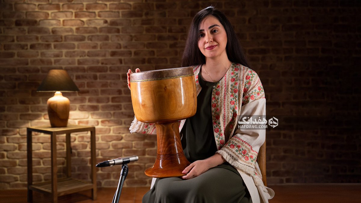 خروش، سرور، قرار
تکنوازی تنبک نیلوفر محسنی را از یوتیوب هفدانگ تماشا کنید:
youtu.be/pvwmdzhcIuE?si…