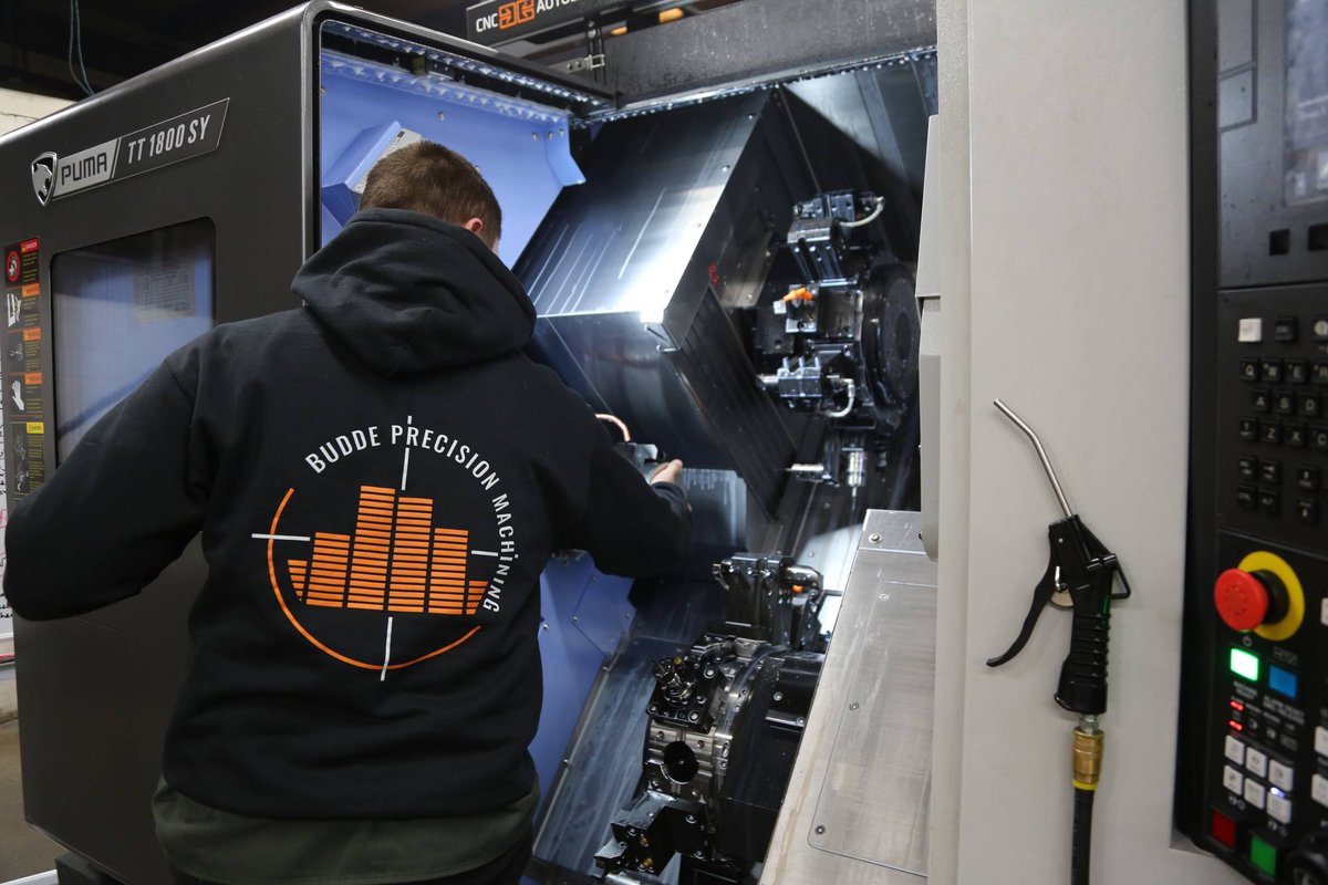 EllisonTech's tweet image. Budde Precision Machining is CRUSHING efficiency goals with the PUMA TT. Read their story to see how it&apos;s done! bit.ly/3LtLn5p #ManufacturingLife #EllisonTech #MetalFab #MakeMore