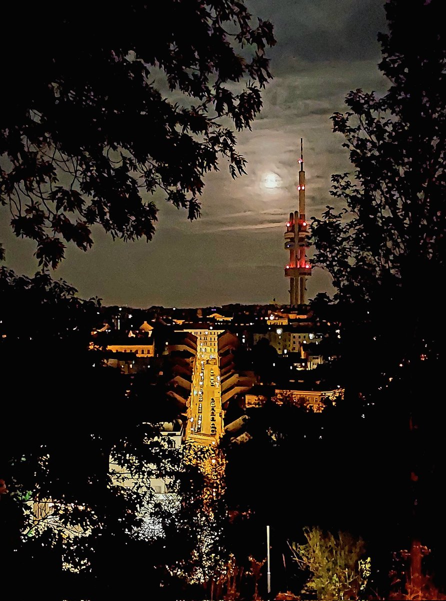 GregoritoCze's tweet photo. Žižkov #praskiprzewodnik https://t.co/HmZk14ohW5