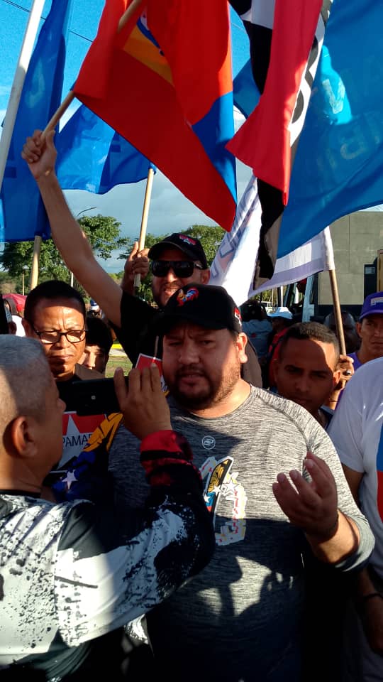 📢💬 Sec. Gral. Nacional <a href="/WBenavides_MRT/">Williams Benavides</a>: "La patria no se vende, se defiende. Y eso es lo que viene haciendo nuestro candidato, defender a nuestro país de toda agresión fascista e imperial. Por eso nuestro apoyo es irrestricto a <a href="/NicolasMaduro/">Nicolás Maduro</a>".

#TupamaroConNico🚩🏴🐓