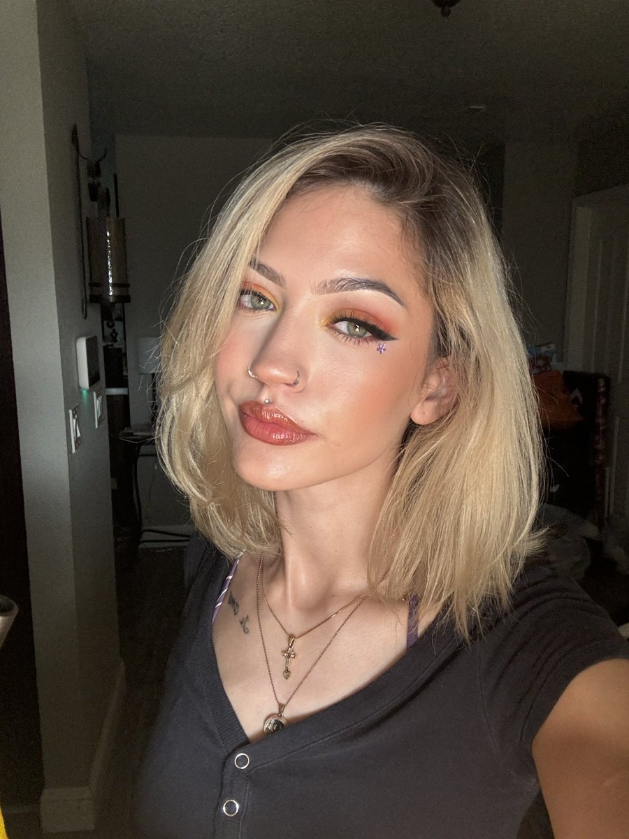 indigojxss's tweet photo. sooner than later https://t.co/3UbWNhQjy7