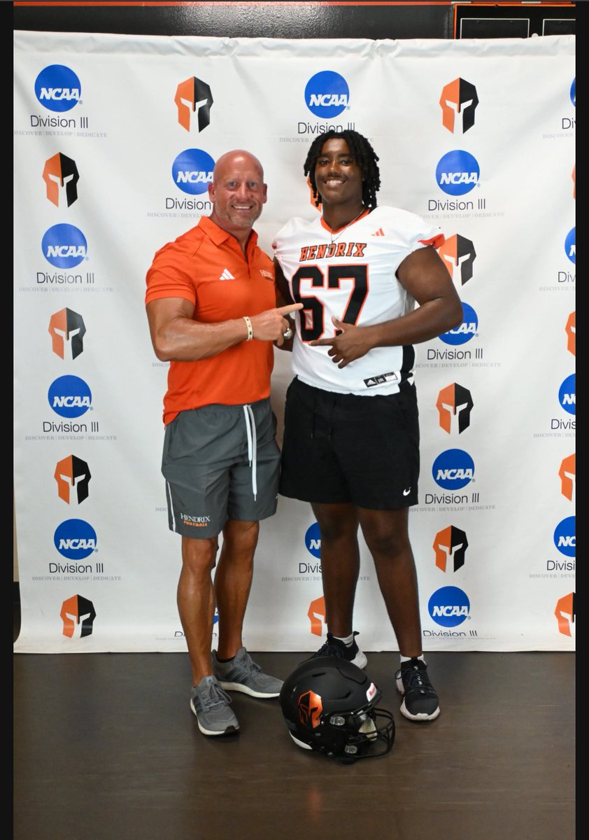 After a great visit and conversation with <a href="/RussHeidiSLC/">Russ and Heidi Phillips🏈</a> I am blessed to receive another offer from Hendrix College!!