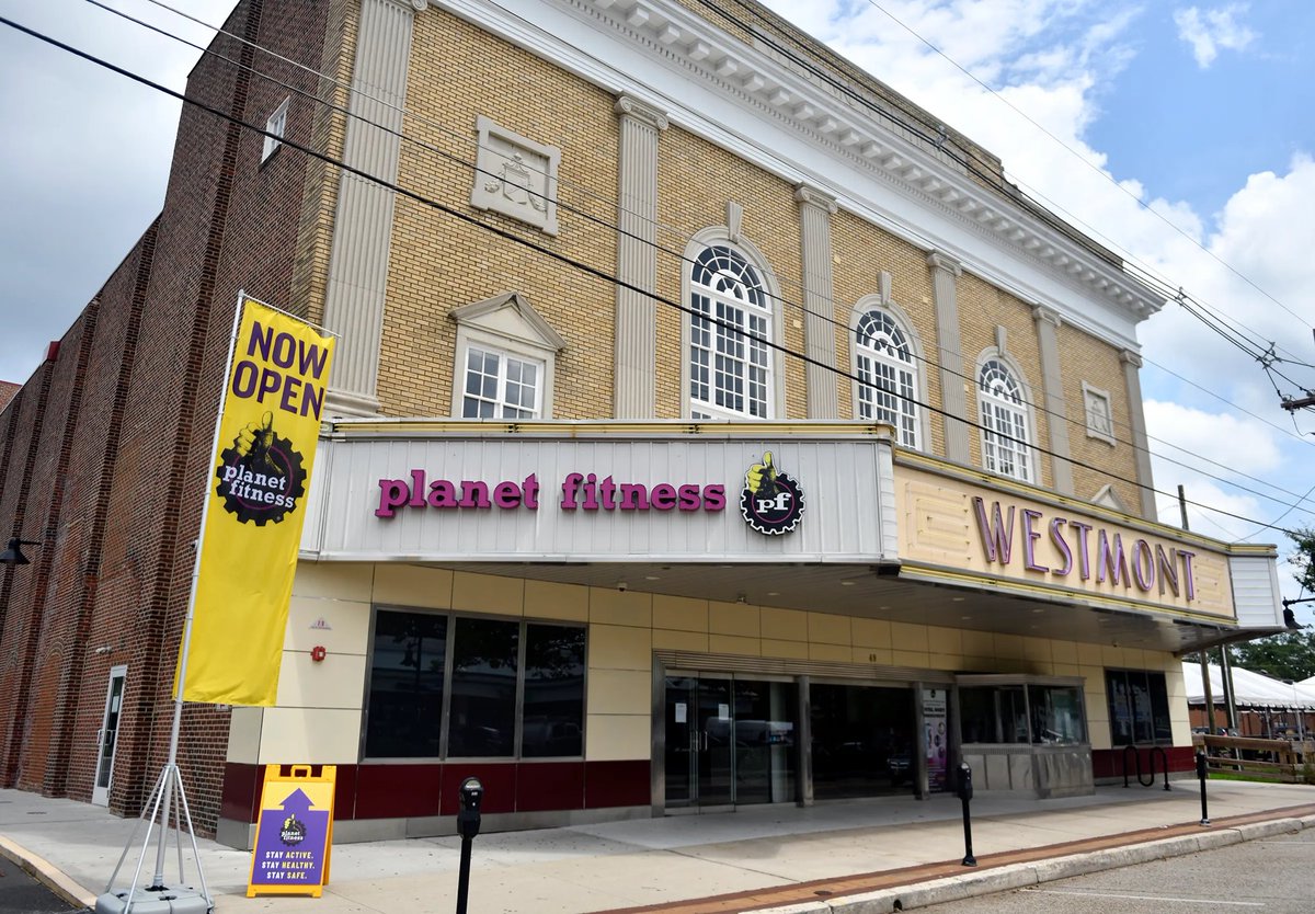 Just found out the planet fitness I attend is the movie theater where young Spielberg first saw THE GREATEST SHOW ON EARTH (as seen in THE FABLEMANS), and this is throwing me for a loop