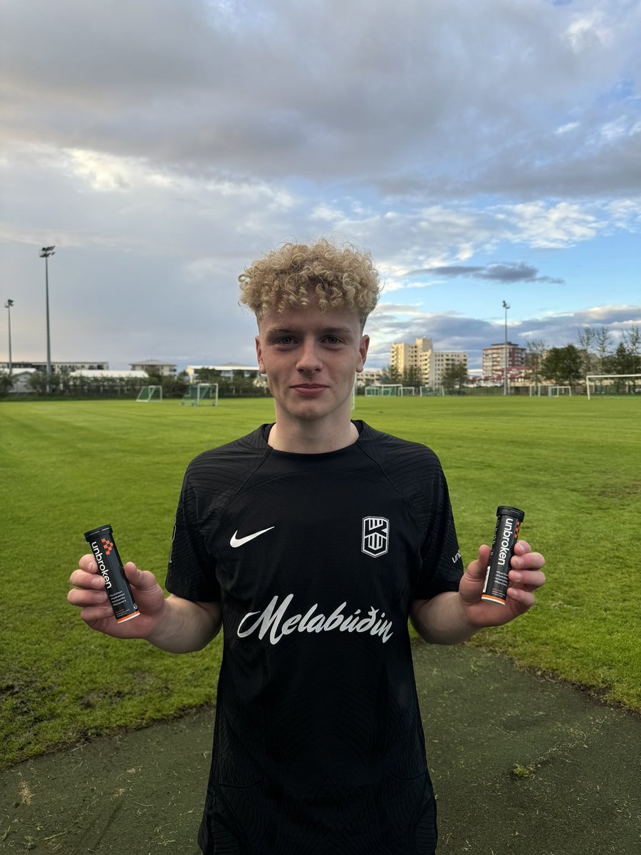 Stór 2-1 sigur á KV-park í kvöld!

Einar Már🐐 kemur okkur yfir á 25mín og Sölvi Björns með winner á 90+3.

Unbroken maður leiksins: Dagur Bjarkason

#KVnation