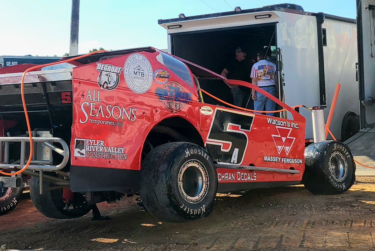 Lernerville's tweet photo. Got Big Blocks? We do! A nice-looking field of 20 @diehlautomotive Big Block Modifieds tonight! https://t.co/UDzJM5zQOw