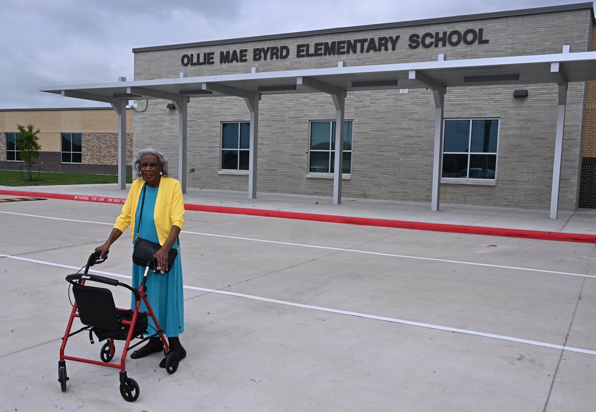 CyFairJoel's tweet photo. .@CFISDByrd namesake Ollie Mae Byrd visited the newly constructed campus for the first time today. She visited with staff and took a brief tour of the school! #CFISDES59 #CFISDspirit https://t.co/VJRWsO5m3r