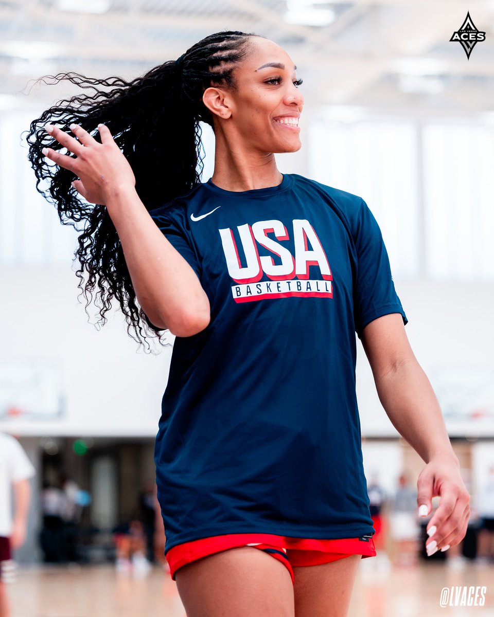 LVAces's tweet photo. Flick up then 🅰️📸

@_ajawilson22 // #USABWNT https://t.co/AoCUZE3w0y