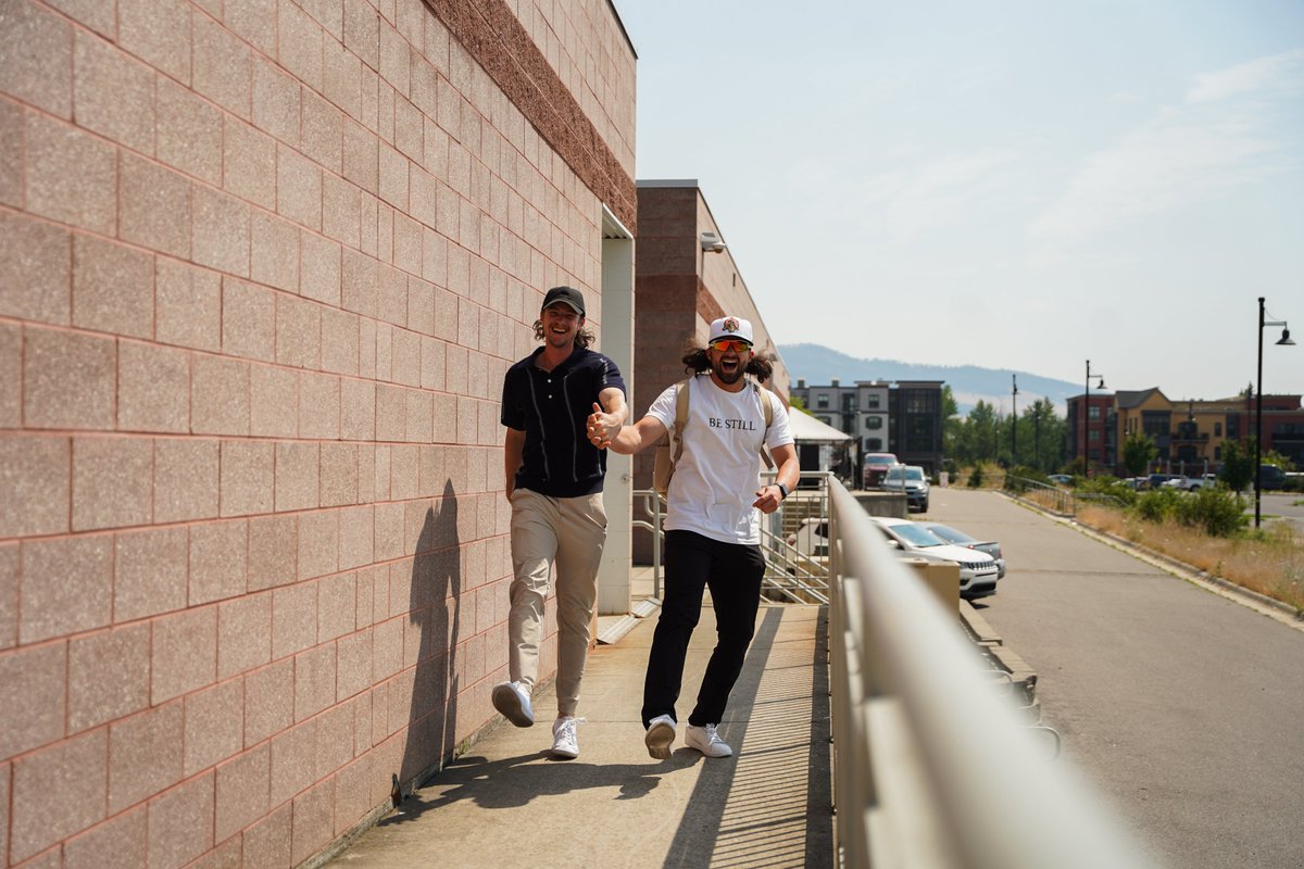 GoPaddleHeads's tweet image. Bring the food, the beer, and the friends for fit Friday! 🔥

#PaddleUp #FitFriday