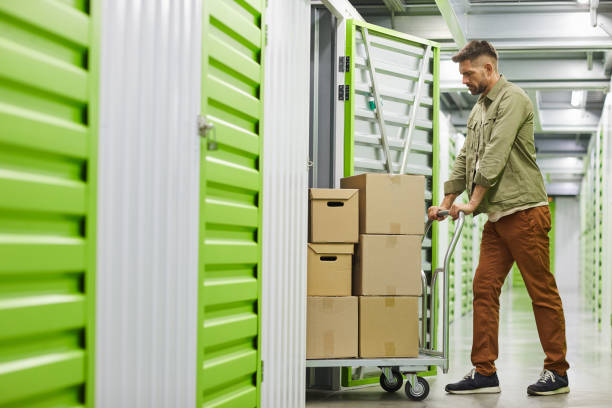 Adv_Storage's tweet photo. Moving can be stressful, but with Advantage Storage, you can rest easy knowing your belongings are safe and secure. Our facilities are equipped with 24/7 surveillance and gated access. Call us today: https://t.co/eILnECwFEz https://t.co/Lpc1APM2p9
