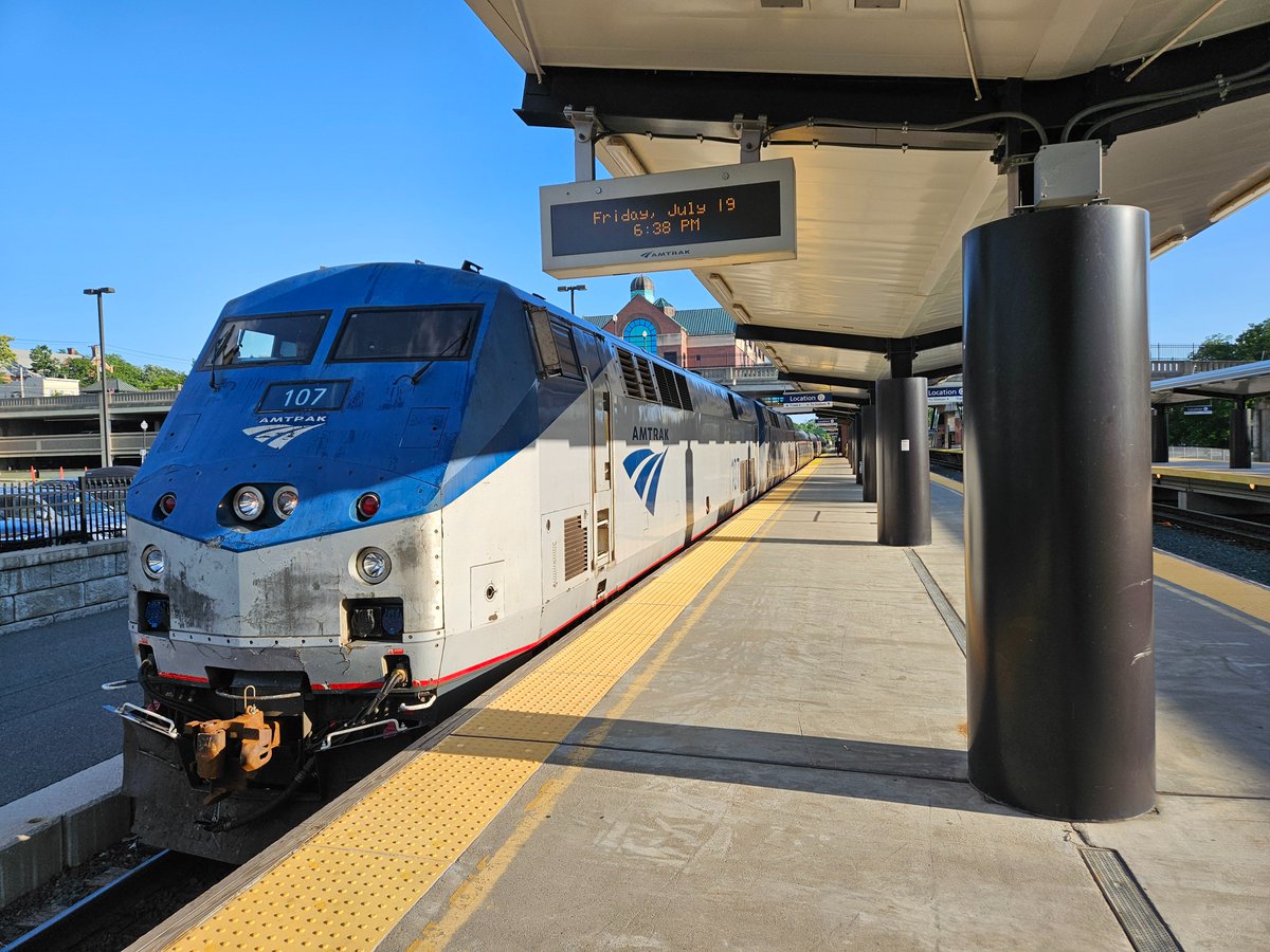 Albany is a great place for a rail enthusiast, got to watch our Boston train join with the train from NYC before heading out to Chicago