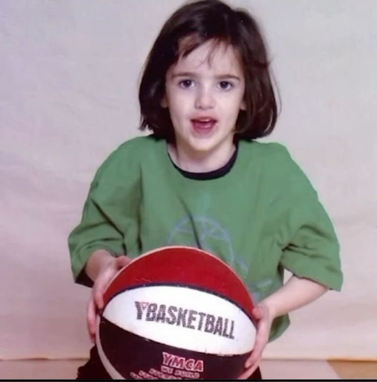 clarkcentre's tweet photo. In honor of the WNBA All-Star, this little girl will play her first ever game. #WNBAAllStar https://t.co/sHj5exmLLP