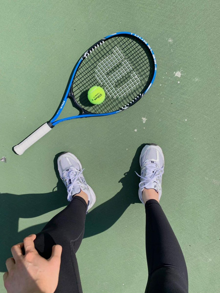 Patsy_pipi's tweet image. Tennis brings happiness.
