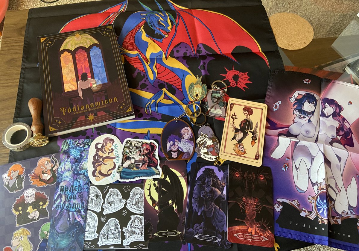 arcthunderrz's tweet photo. I finally got my hands on my copy of the @Eldritch_Fodlan zine!! Everything is stunning, I am so happy I was able to get one of the leftovers!! https://t.co/xKBXTzkFDl