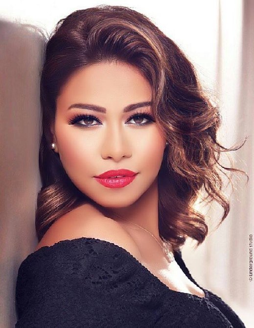 @fadwalghamdi_00 <a href="/fahadalAjaji_35/">فهدالعجاجي</a> <a href="/MBC/">MBC</a> <a href="/khalidabdlkarim/">خالدعبدالكريم</a> #شيرين_عبدالوهاب 
ترا خطيره بالأداء 
أخطروأشطر من أنغام ونوال الكويتيه وأحلام و أخطر حتى من اصاله