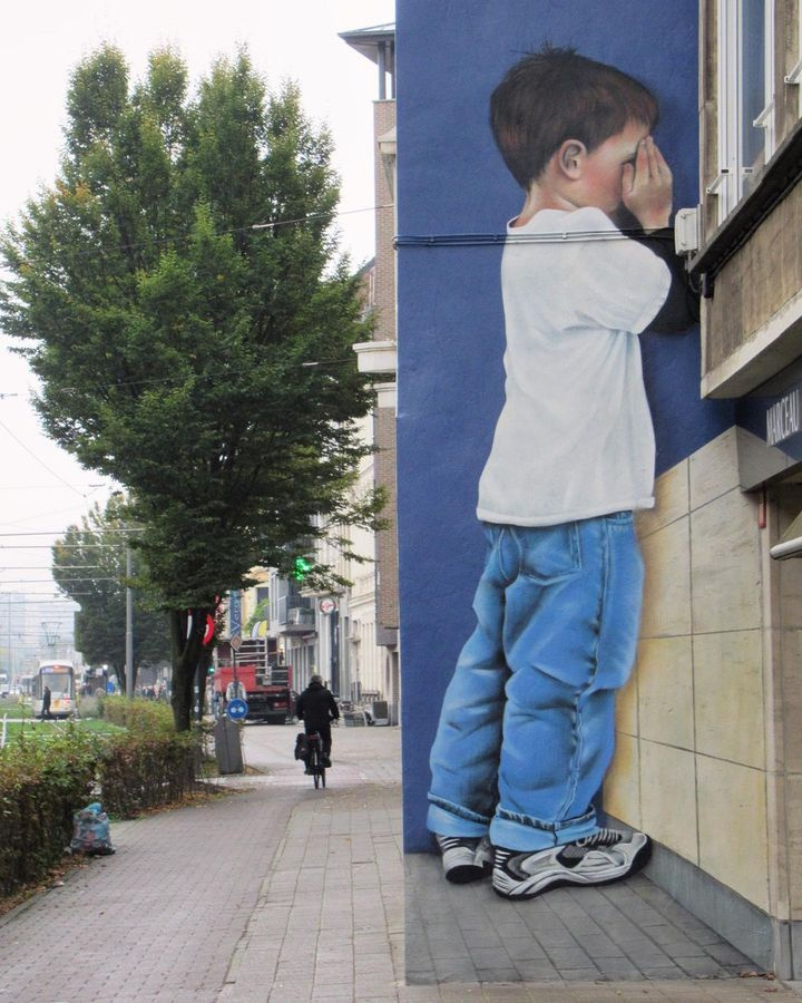 Imagein8's tweet photo. Hide &amp; Seek.
Mural by SMOK in Antwerp, Belgium 
v/ @STREETARTUTOPIA
#Art #StreetArt #UrbanArt 🎨🖌 https://t.co/9V29B94VPj