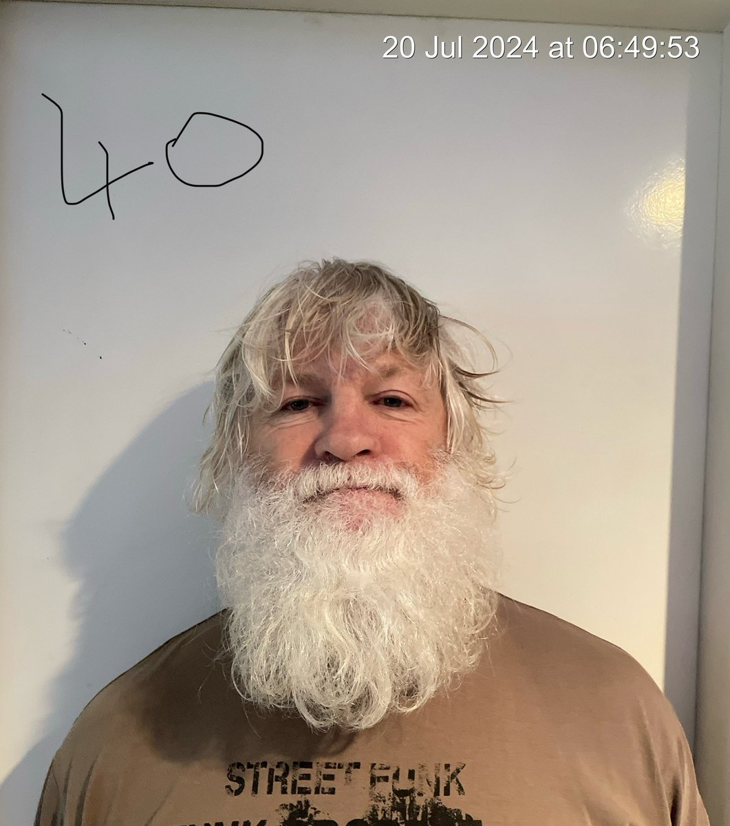 Mickysch68's tweet photo. #shavehairforcharity #12monthsnoshavenocut #growhairforcharity 40 wks done and dusted. True North donating a prize for the draw. Check them out for gift ideas. https://t.co/07dUHjEAG8 https://t.co/jNeD6IP8Hq