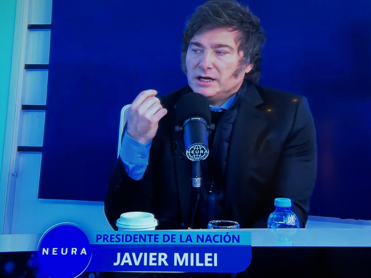 LoreVillaverde1's tweet photo. Celebro la mirada de nuestro presidente @JMilei que plantea que nuestra querida provincia de Río Negro es el mejor lugar para la inversión GNL‼️ GRACIAS SR PRESIDENTE ‼️ https://t.co/CJpqF5Xxlt