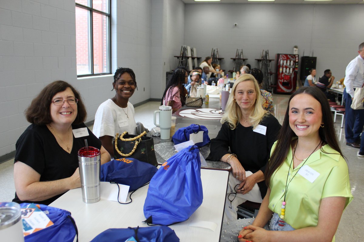 DCSeNews's tweet photo. New Teacher Academy Kickoff 2024: Thank you, community stakeholders, for being such a big part of this day. You showed up and showed out for our new teachers! New teachers, we welcome you to #TeamDCS! You are going to love it here! https://t.co/2onjALzWHE