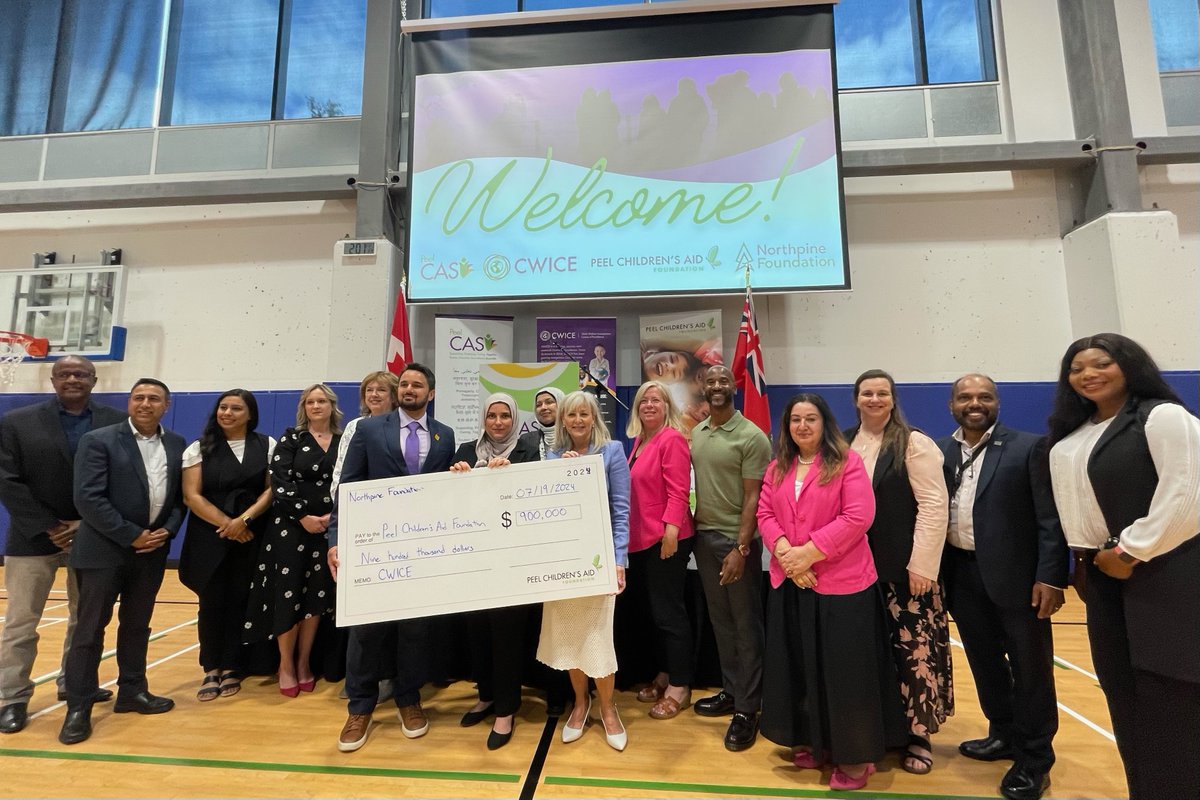😍We are absolutely thrilled to receive a $900,000 transformative gift from @peelcaf <a href="/NorthpineCanada/">The Northpine Foundation</a> that will support the expansion of our Child Welfare Immigration Centre of Excellence to serve refugee children, youth &amp; families 🌎ow.ly/l12J50SGsk1