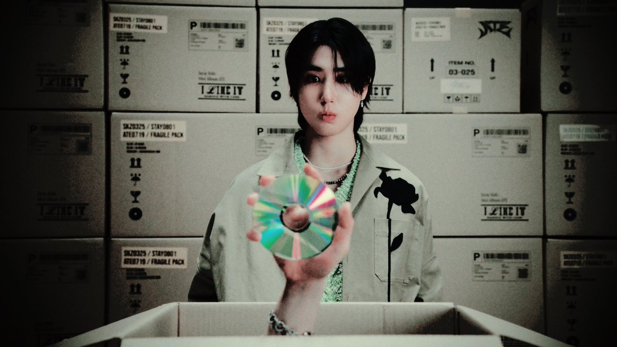 petrjone's tweet photo. ⠀
⠀
⠀⠀𐑧hᥝᥢ jisuᥢg’s秋dᥝᦼƖøᦽ
⠀҂ିdᥝ˖֫ilᦼ१·nəw⏱ᵎup˖dᥝեᦸs
⠀stay-nim!! mashup videos
⠀u yayınlandığına göre hem
⠀en youtube'a koşmalısınız!
⠀hepinizi heyecanlandıraca
⠀ğına fazla fazla eminim. 😌
⠀⠀sᥢs𝟬𝟬frøⲙ𑄄ꪱ᭫pətrjøᥢəꨂ
⠀
⠀ https://t.co/BXtrYHSm2P