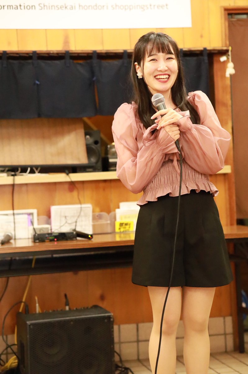 mutimuti_3239's tweet photo. 7/13(土)
真夏のスペシャルミニライブ

まなるん
@manarun__run 
#山本真菜
#まなルンです
#ﾙﾝﾁｬﾝﾀﾗ https://t.co/kxNgjHdm3A