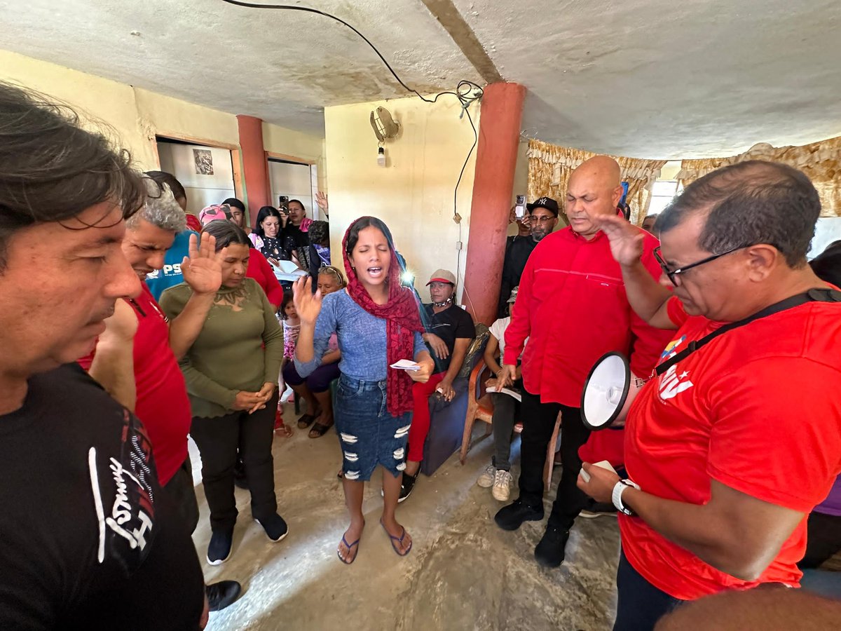 Nuestro gobernador @GPintoVzla se reunió este #19Jul con dirigentes de Guaca, parroquia Bolívar del municipio Bermúdez, para escuchar sus inquietudes y promover juntos oportunas soluciones. 

#PuebloVictorioso