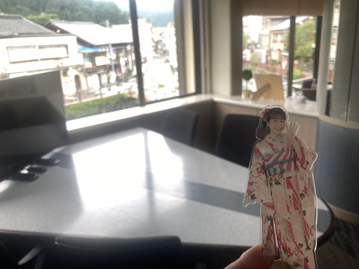 popapepepo's tweet photo. 暑いのてCafe98℃で休憩しました!
クラフトコーラ美味し
#Cafe98℃
#湯村温泉
#ココ・シャベル https://t.co/gv5ENPNeyH