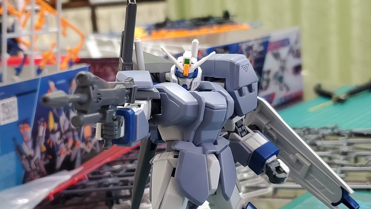 デュエルブリッツガンダム素体のデュエルガンダムに旧HGアサルト