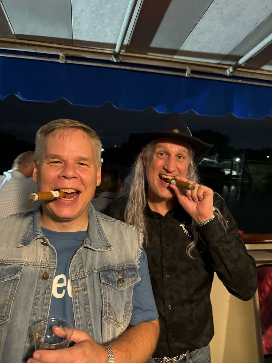 For those of us on the fantail of the General Jackson, there was no better way to close out #kscope24 than with a cigar among friends. 

Thanks for the pics, Tim. #unforgettable