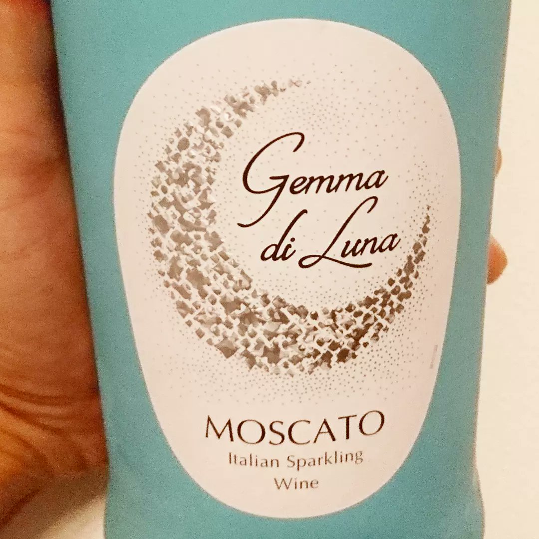 enterthe007's tweet photo. Italian Wine
Gemma Di Luna
飲みやすい泡で甘口ですが、上品な味でした。
#Luna #Moscato #モスカート #GemmaDiLuna #italianwine #Prosecco #wine #wines #italian #winlover #winelovers #ワイン #イタリアンワイン #イタリアワイン #ワイン #winelover #winelovers https://t.co/FwGfFW0zU4