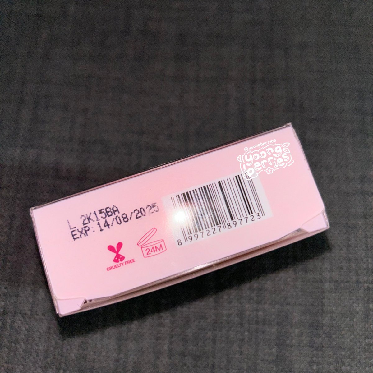 yoongberries's tweet photo. • ◦˚ஐ barenbliss soul-matte loose powder 03 beige choco float˚◦ • 

✎ Php 400.00

⋆ please read 📌
⋆ brand new
⋆ rfs: wrong shade
⋆ orig price: 499
⋆ bought from watsons
⋆ unused sponge; only swatched once

with free shade 02 med mango sorbet

꒰ #yoongberries_sells ꒱ https://t.co/xFtFd9t7nO