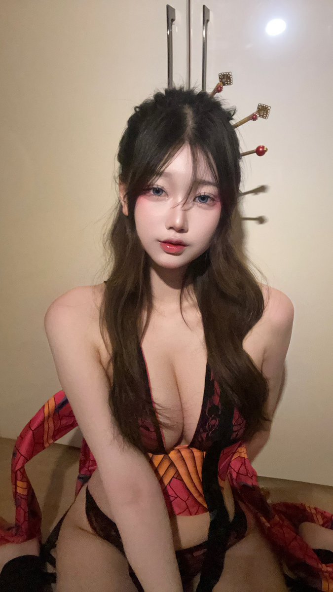 rlwndud____'s tweet photo. #daki  #귀멸의칼날 #코스튬 #일상

이런 코스프레 어떄여?💛💛 https://t.co/sHlsWtgh33