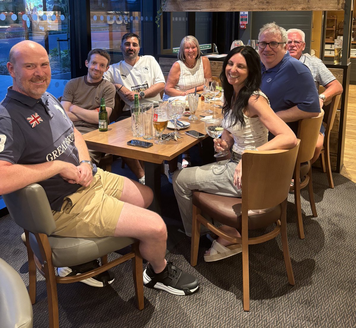 Redsmail's tweet photo. The night before #StewartsSportsTour. Nice meal in Bristol with @kellyannbowen @yallerzchucky &amp; @ajq87. Celebrating that we have passed £50k raised for @DarbyRimmerMND. Original target was £30k so this is amazing. The #MNDCommunity will benefit hugely. https://t.co/i3gcLRLa2t