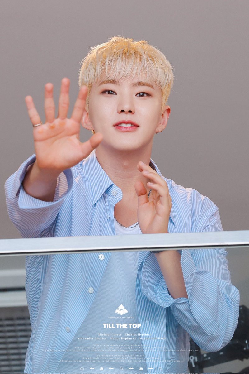 world_of_hoshi's tweet photo. 이 헤어스타일 귀여워서 좋아 https://t.co/eWLFmDSo4h
