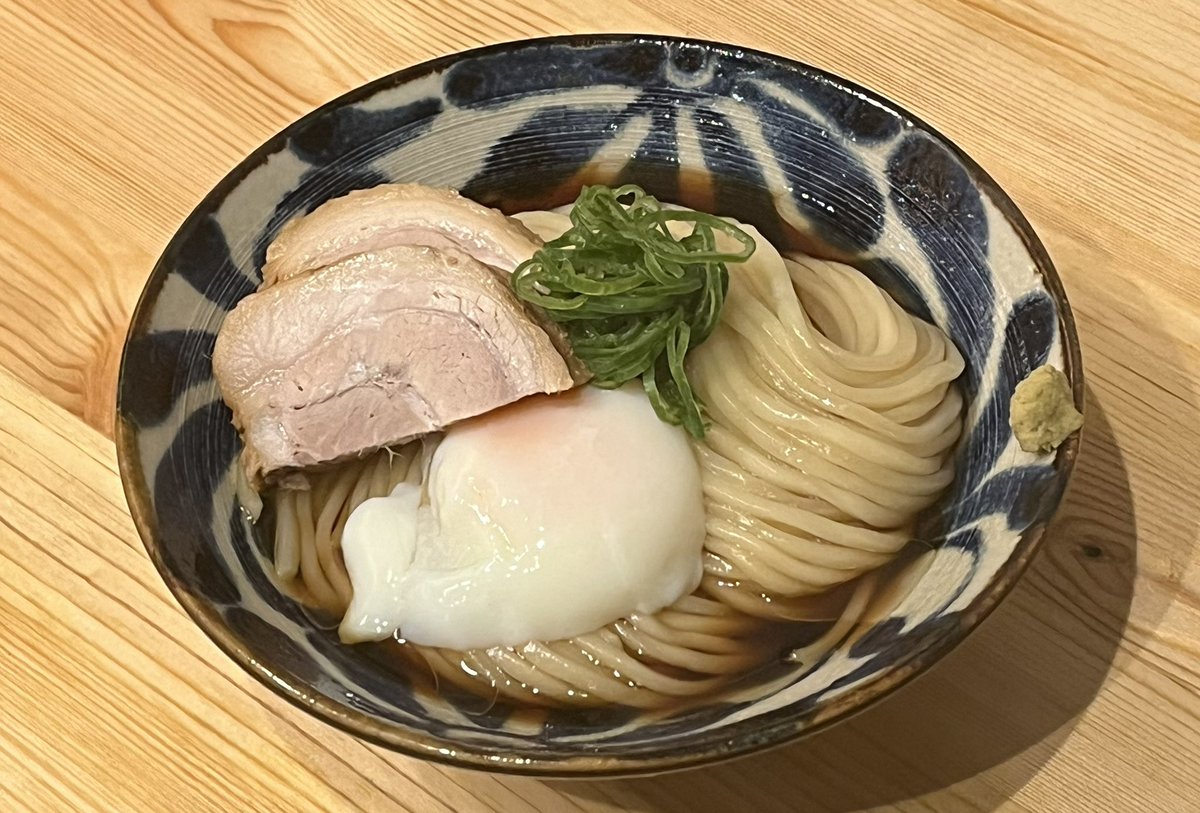 enjoyhighball's tweet photo. いつもしゅきにご来店頂き誠にありがとうございます。
本日も涼なメニューご用意してお待ちしております。
#らぁめんしゅき
#裏鶴橋
#冷やし中華 https://t.co/Chm88dLXKu