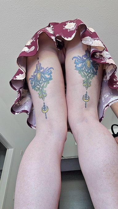 It's sundress season 🌞 https://t.co/kry6Q4xUBw