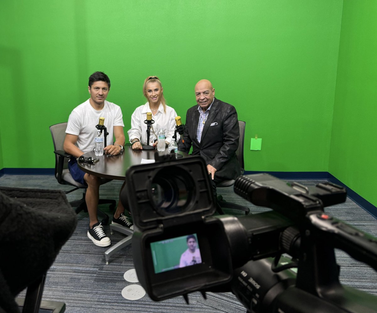 RonaldGavril's tweet image. Joe Cortez #legend referee #ibfboxing #IBHF Las Vegas #podcast