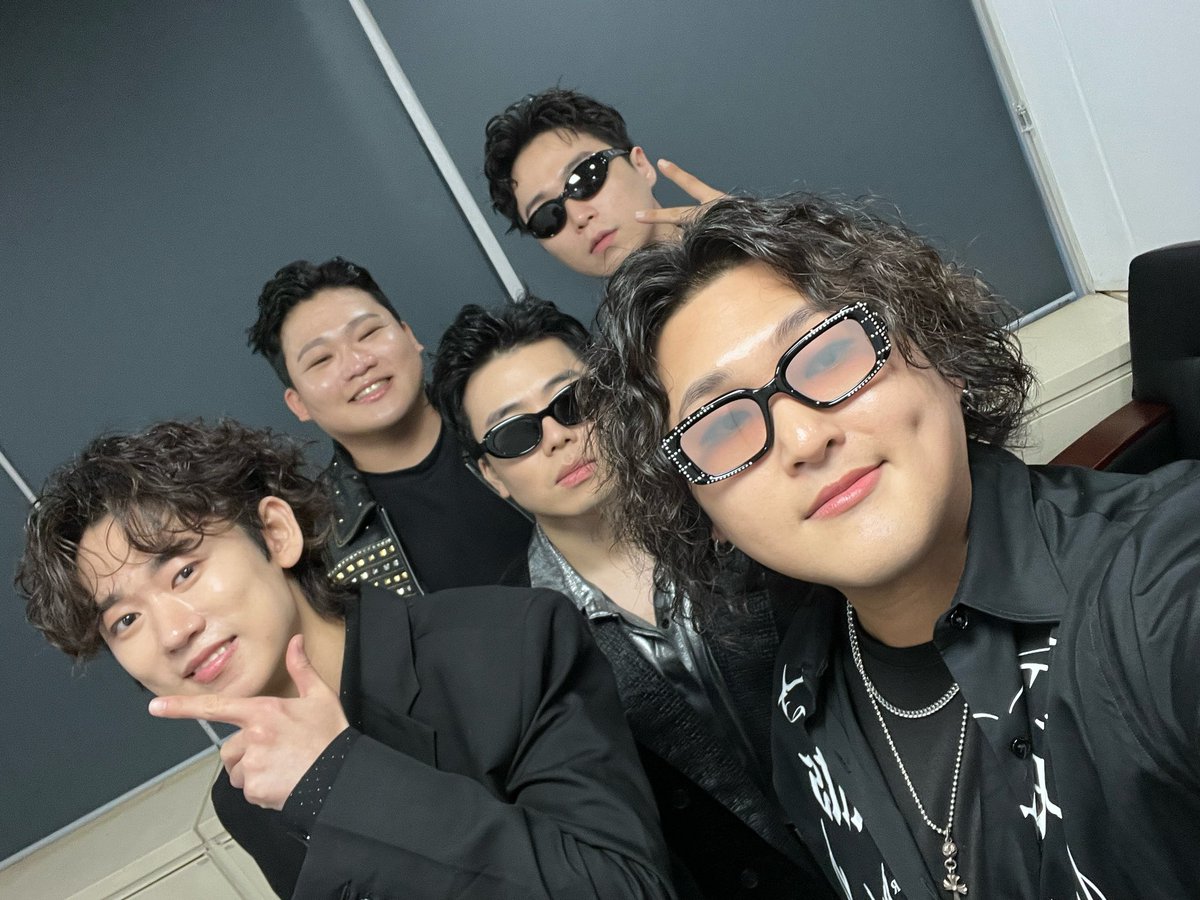 Murdooz_'s tweet photo. [DPR WORLD TOUR ‘THE DREAM REBORN WORLD TOUR 2024’]
2024.07.13~14 🇰🇷 LIVE IN SEOUL

@DPRIAN_ 
With.FREEVOLT

#dpr #dprian #freevolt #thedreamrebornworldtour2024 https://t.co/TrVbAXQAxE