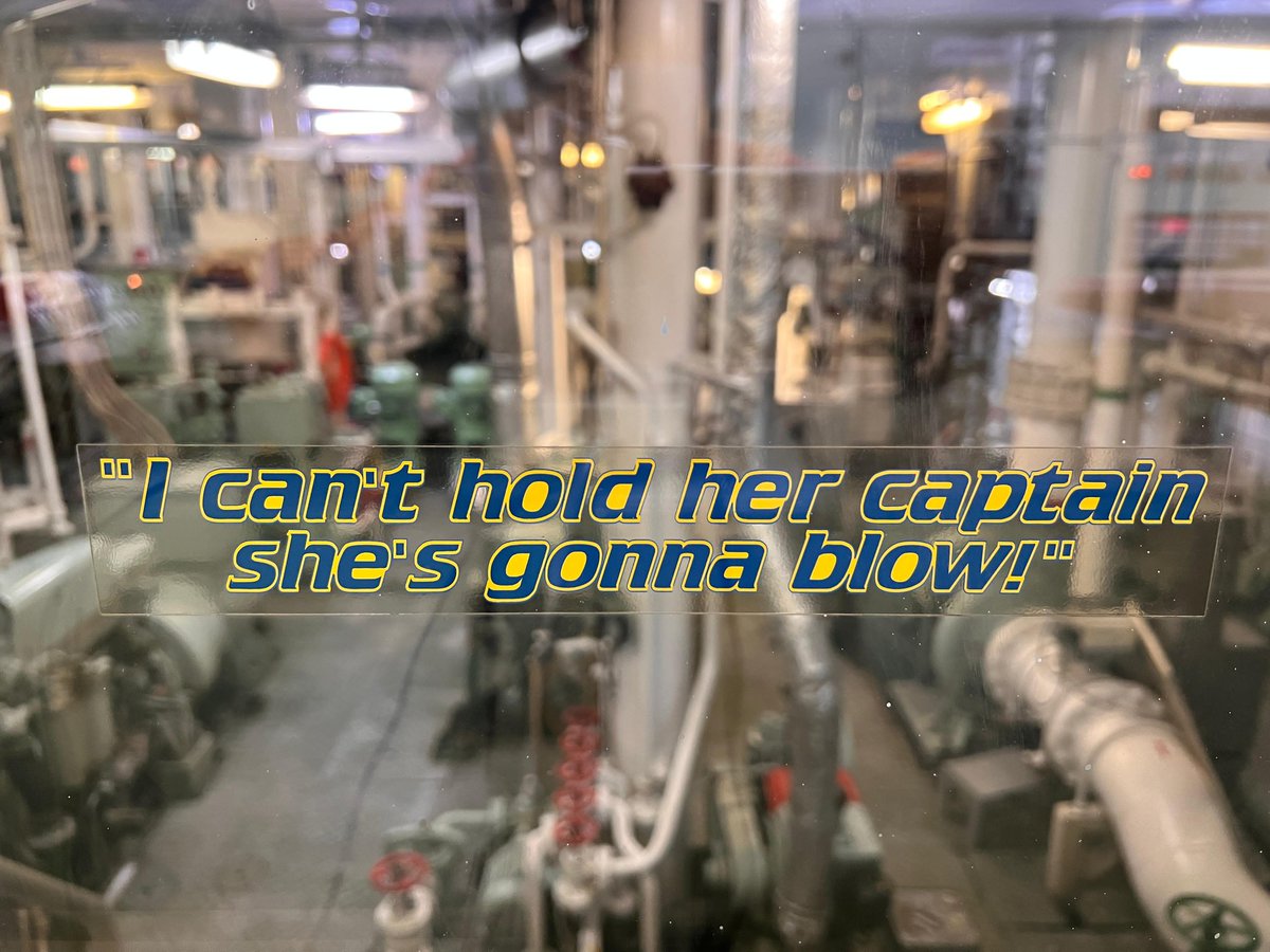 Pelaut_kacang's tweet image. Pada dasarnya, dasar si pelaut nya saja  🫱🏻‍🫲🏾#jalesvevajayamahe