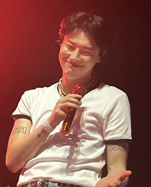 seungyoun121021's tweet photo. 사랑해 조승연 https://t.co/VzEGmgbaHx