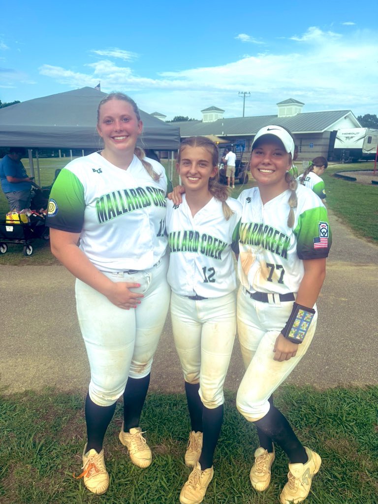 KayleeDunning5's tweet photo. Shutout against Tennessee on to the next game in Little League Softball Regional Playoffs!!! @ALBrownSoftball @LLSBWorldSeries https://t.co/Y75wbMFdZN
