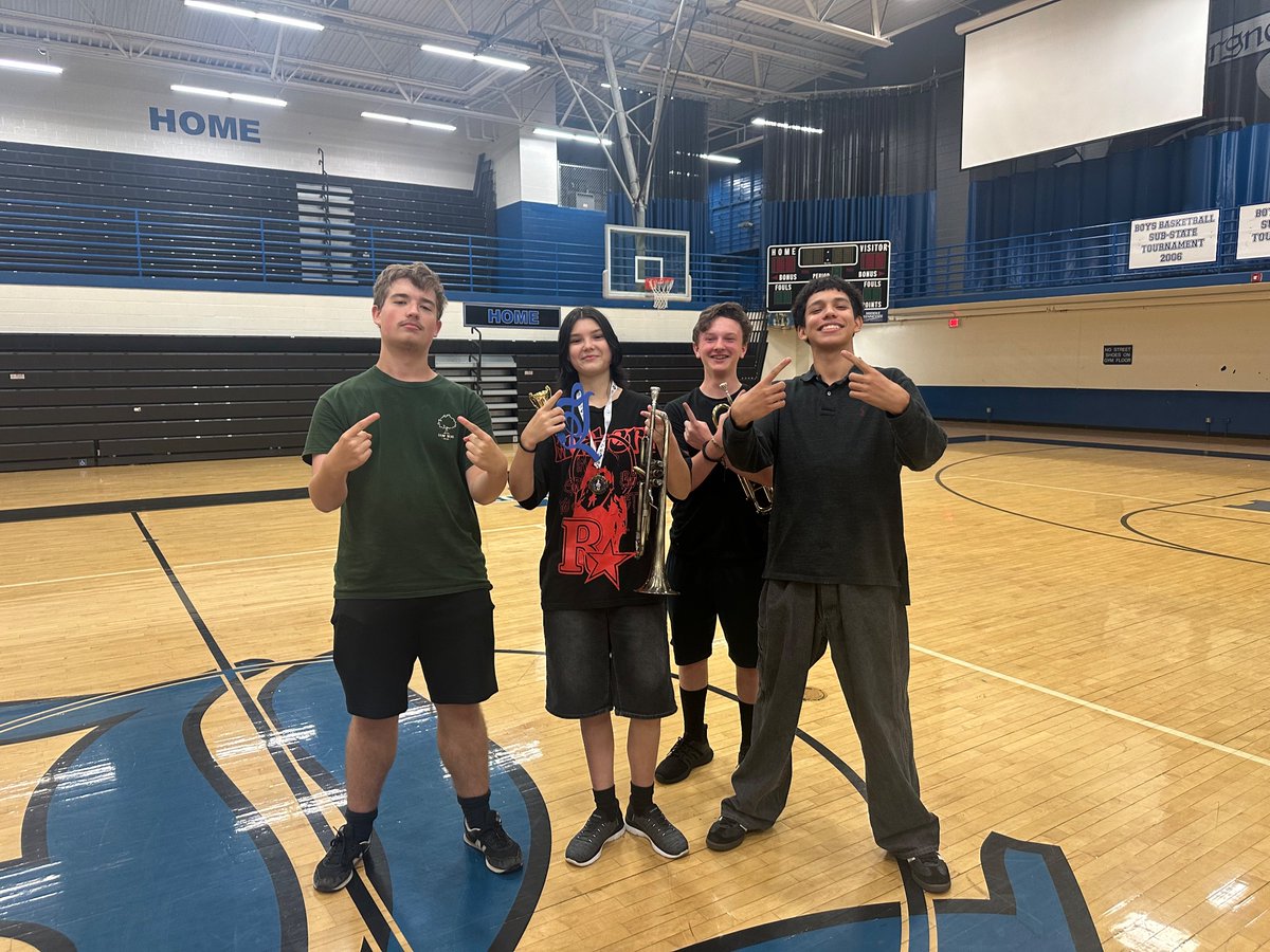 Congratulations to our new marcher Isabel for winning the “New Marchers Wolverine Challenge”  👏 🎶 🥳