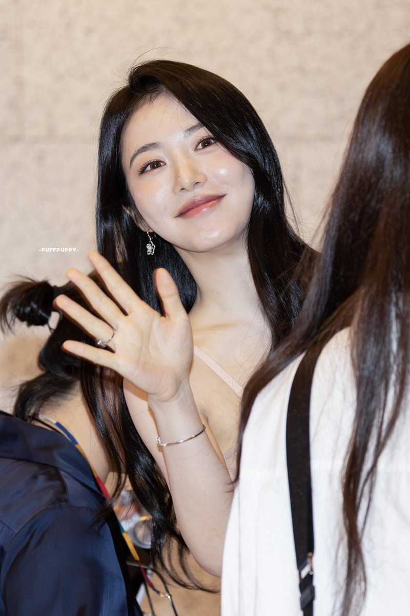 ㅤ ️️ ㅤ ️️ㅤ

    Selamat pagi Wonderfriends ! Pagi yang indah bukan? Untuk hari ini Wonder sudah buka ya , karna besok dan senin kita tutup jadi ayo pesan bunga kalian agar pengiriman bisa tetap di lakukan di hari tersebut 😊!  Happy weekend Wonderfriends~
ㅤ